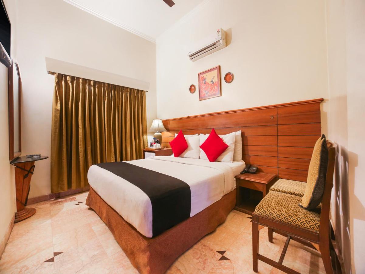 Capital O 10953 Dayal Lodge - A Boutique Hotel Agra  Exteriör bild