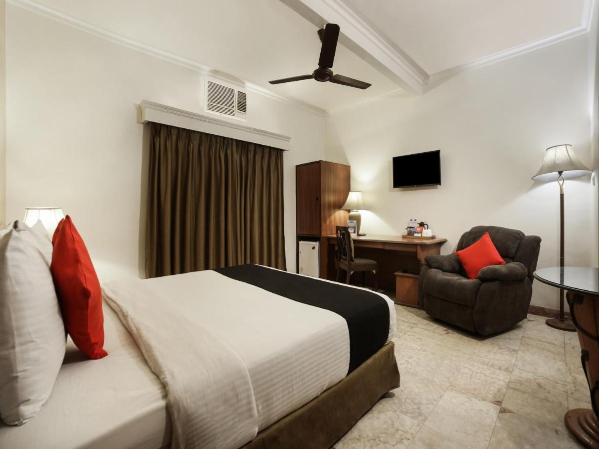 Capital O 10953 Dayal Lodge - A Boutique Hotel Agra  Exteriör bild